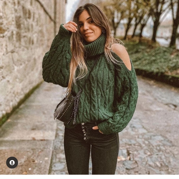 Zara Cut Out Cable Knit Sweater 